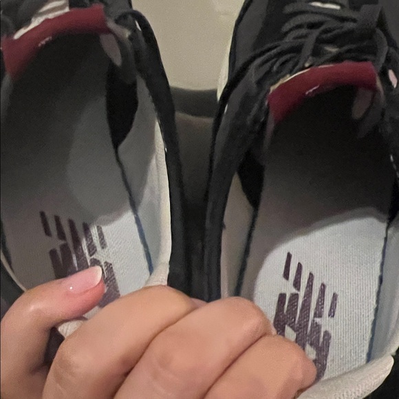 New Balance 327 - Picture 8 of 11